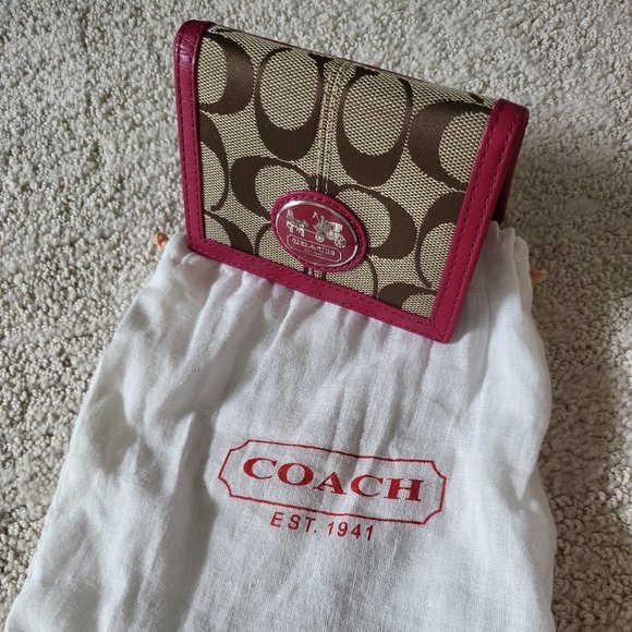 COACH Cardholder - Picture 1 of 5